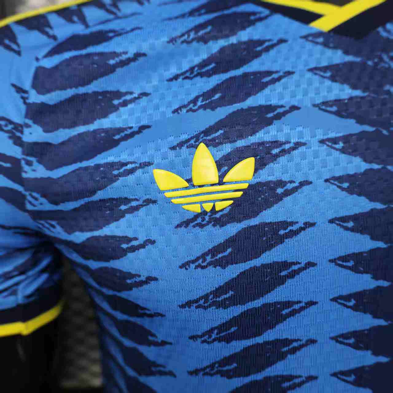 Colombia 25/26 away player version